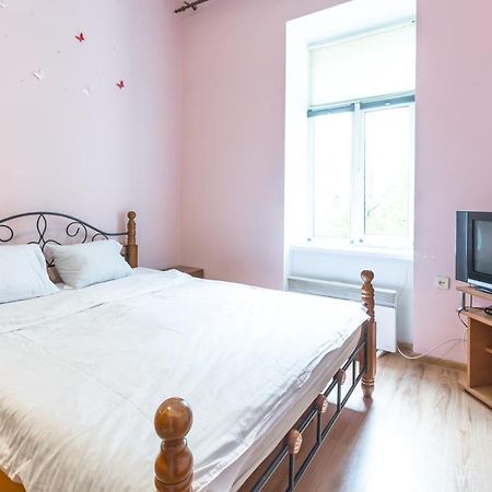 Квартира На Вулиці Федорова 29 Біля Площі Ринок Підвальна Lviv Buitenkant foto