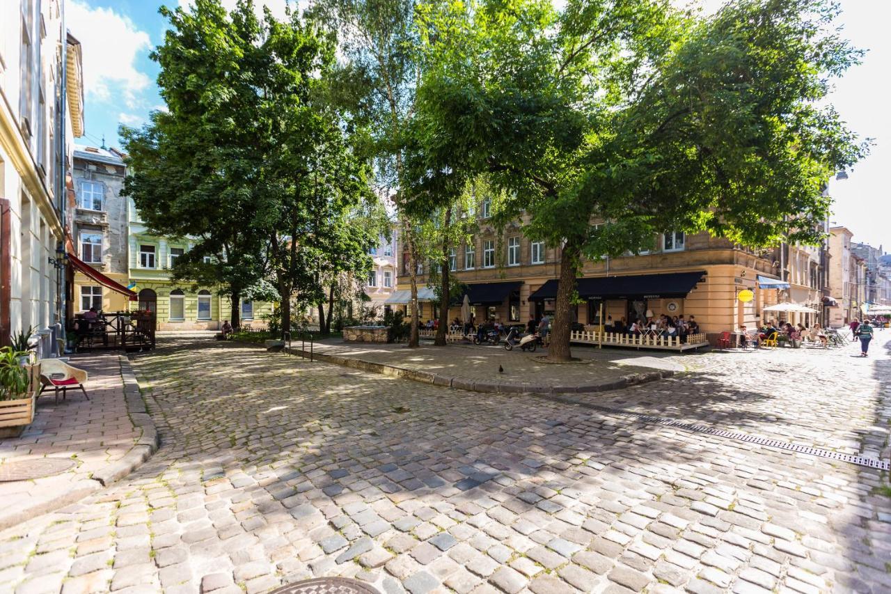 Квартира На Вулиці Федорова 29 Біля Площі Ринок Підвальна Lviv Buitenkant foto